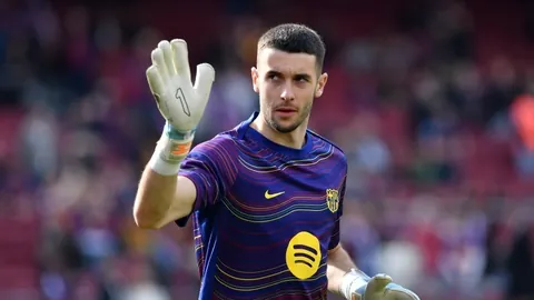 利物浦、纽卡瞄准苏亚雷斯，本赛季已轰33球